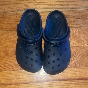black crocs